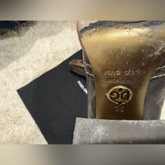 VINTAGE- DOLCE & GABANA HEELS - Picture 7 of 16